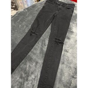 American Eagle Women’s Distressed Stretch Jeans, Size 2 and color is black.
